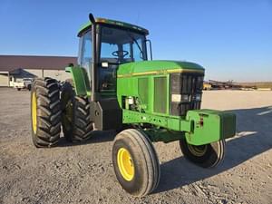 John Deere 7800 Image