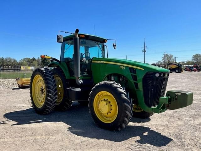 Image of John Deere 8130 equipment image 2