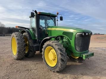 Main image John Deere 8220