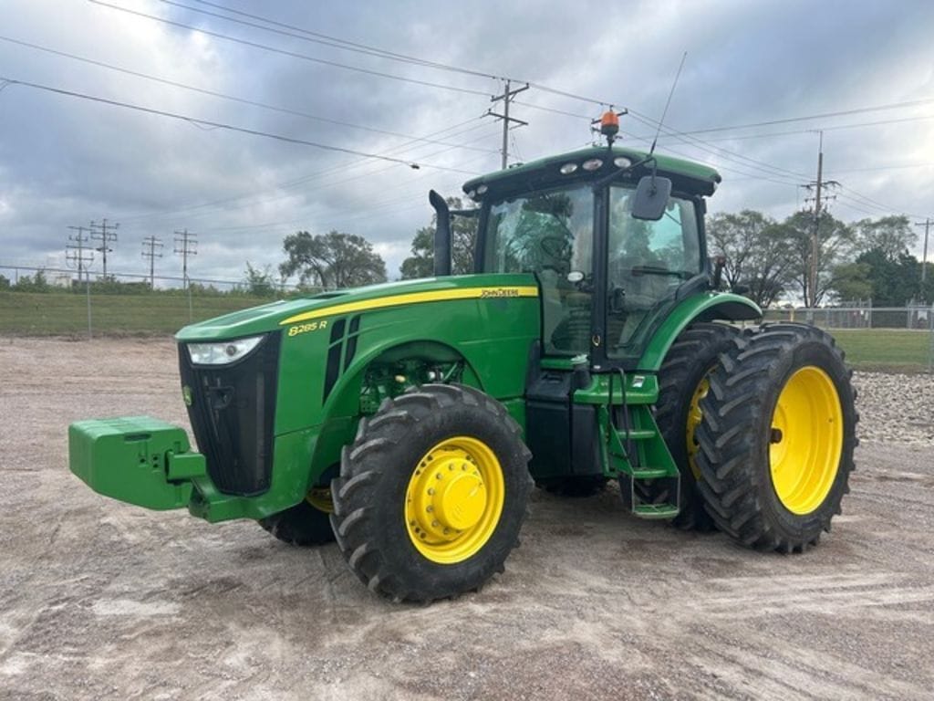 2014 John Deere 8285R Equipment Image0