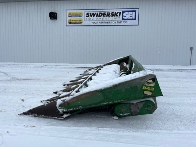 Image of John Deere 843 equipment image 1