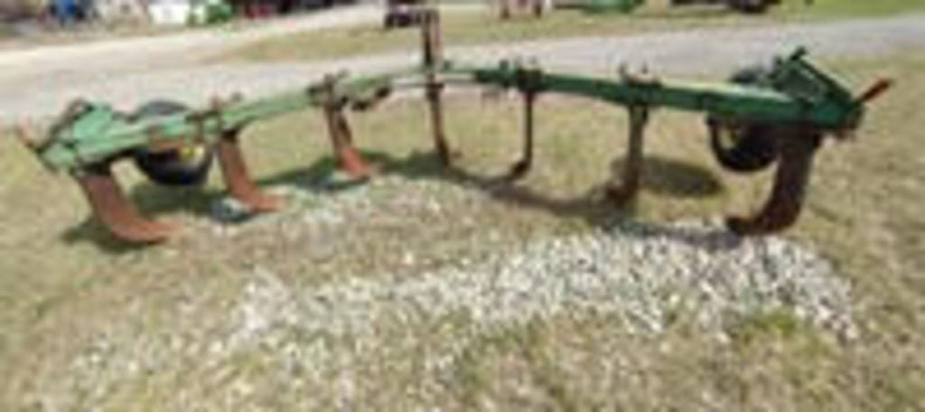 John Deere 900 Equipment Image0