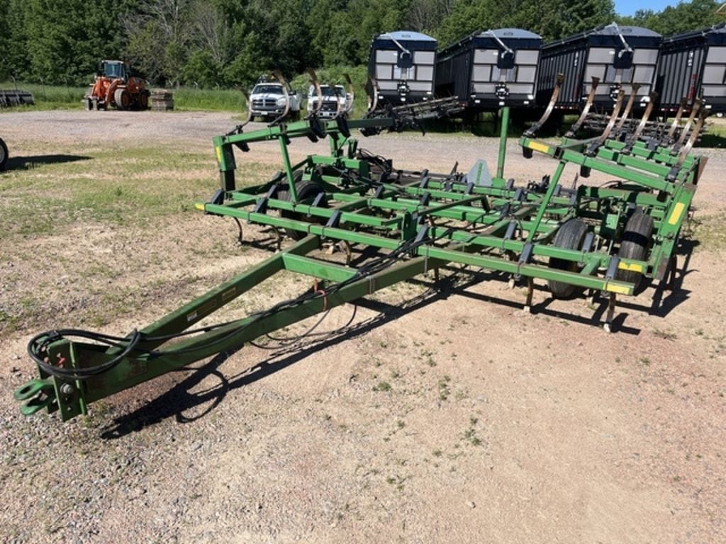 John Deere 960 Equipment Image0