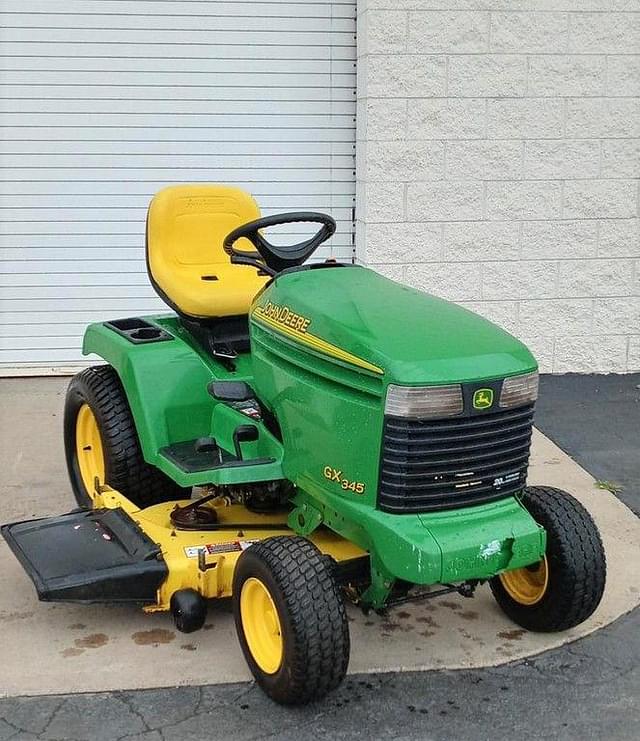 Image of John Deere GX345 equipment image 1