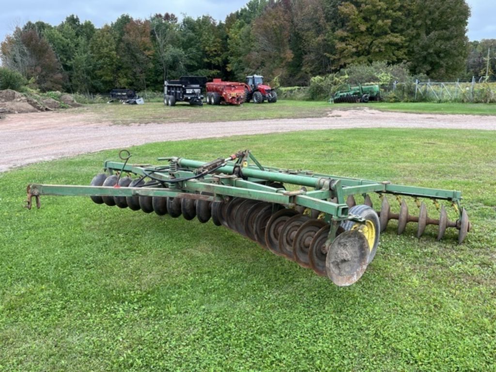 John Deere RW Equipment Image0