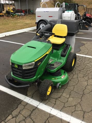 Main image John Deere S220