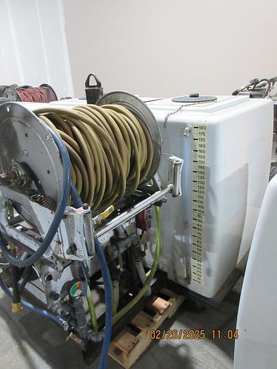 Image of Lesco Skid Spray Tank equipment image 1