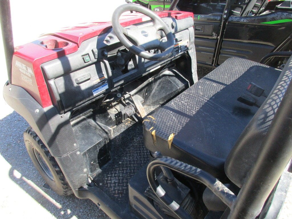 Kawasaki Mule 4010 Equipment Image0