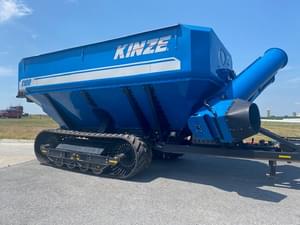 2013 Kinze 1100 Image