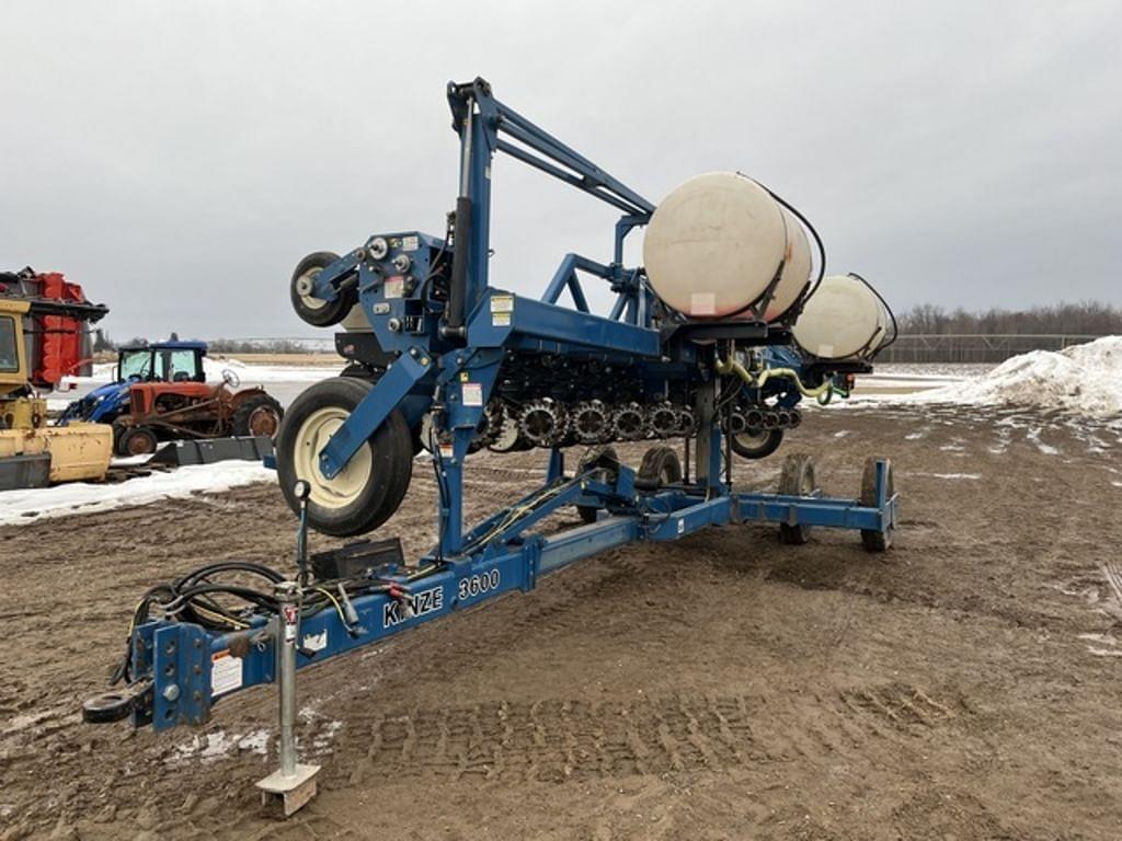 Image of Kinze 3600 Image 1