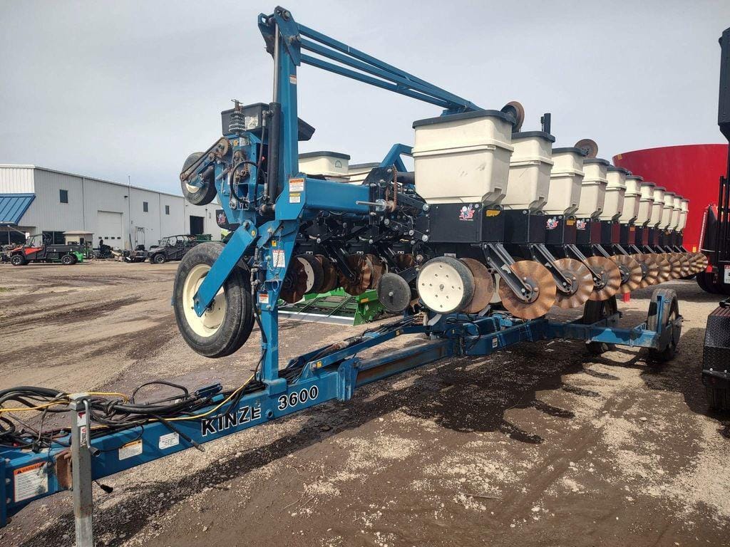 Main image Kinze 3600