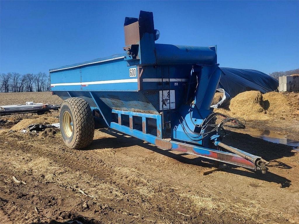 Image of Kinze 600 Primary image