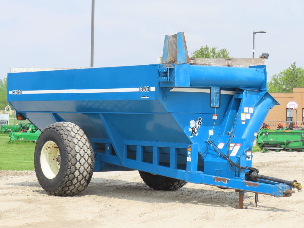 Main image Kinze 840