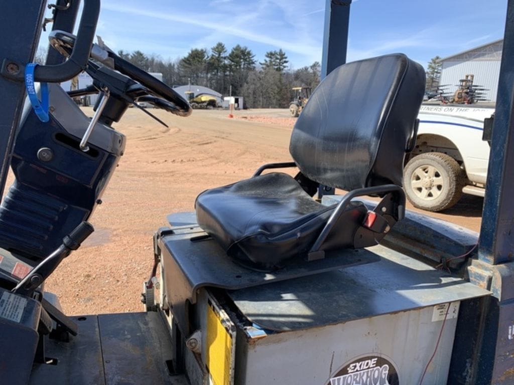 Komatsu FB25SH-4 Equipment Image0