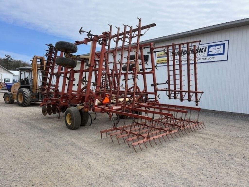 Kuhn Krause 6167 Equipment Image0