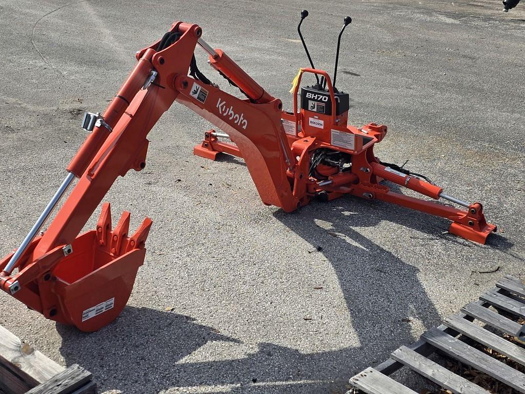 Image of Kubota  BH70 Image 1