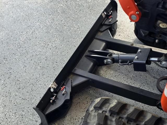 Image of Kubota KX018-4 equipment image 4