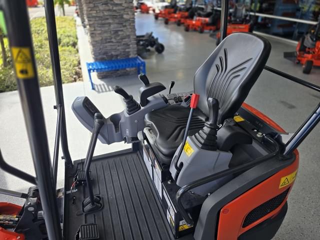 Image of Kubota KX018-4 equipment image 3