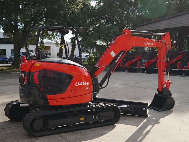 Image of Kubota U48-5 equipment image 2