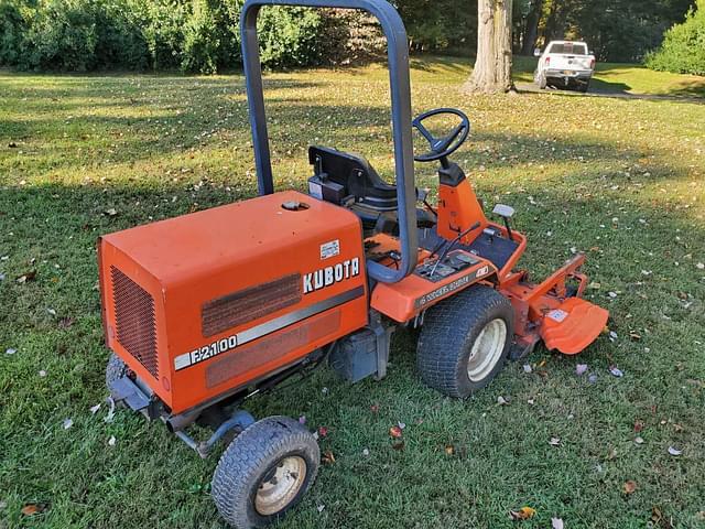 Image of Kubota F2100 equipment image 2