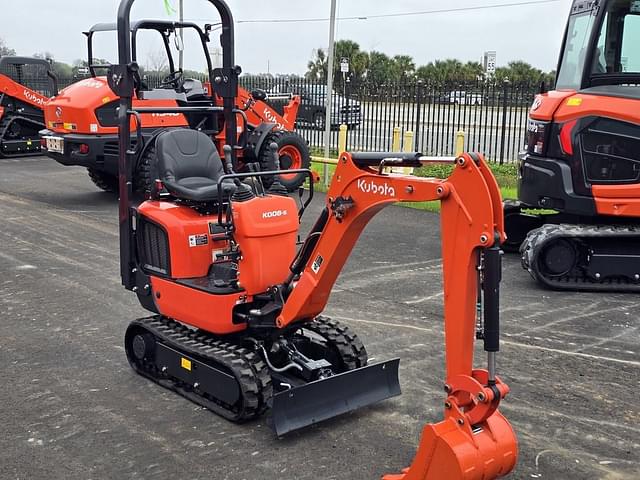 Image of Kubota K008-5 equipment image 3