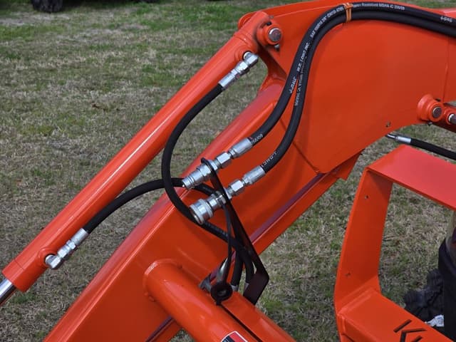 Image of Kubota L2502 equipment image 4