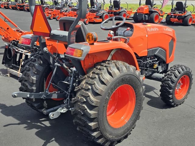 Image of Kubota L2502HST equipment image 3