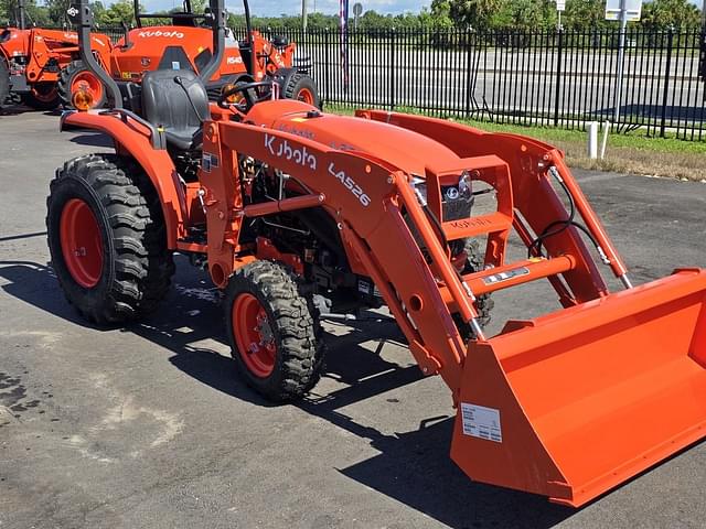 Image of Kubota L2502HST equipment image 1