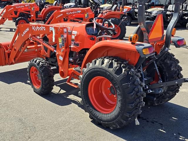 Image of Kubota L2502HST equipment image 3
