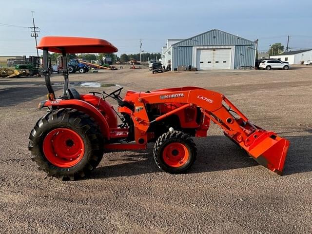 Image of Kubota L4701D equipment image 3