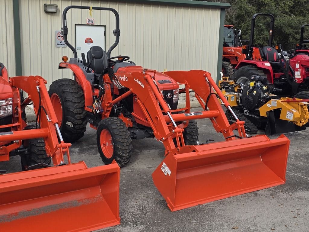 2025 Kubota L3560 Equipment Image0