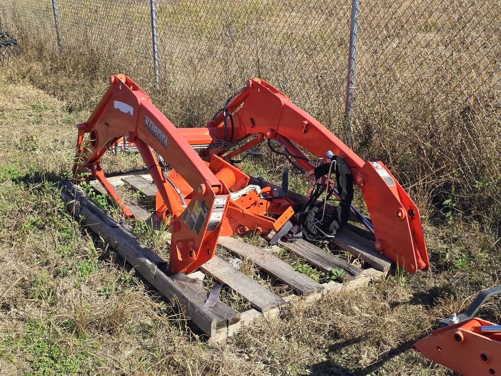 Main image Kubota LA1065