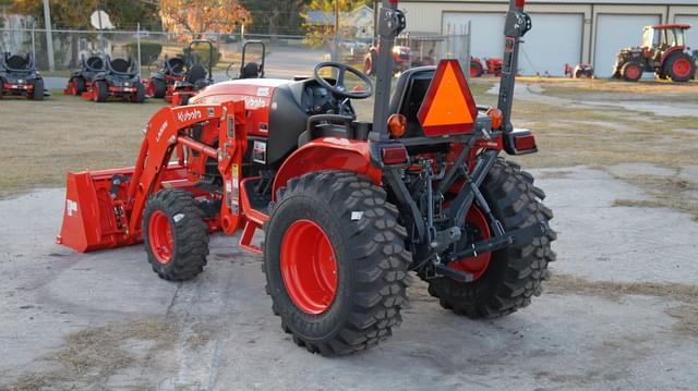 Image of Kubota LX2620 equipment image 3