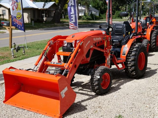 Image of Kubota LX2620 equipment image 1