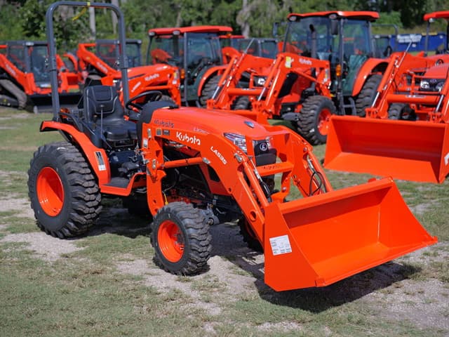 Image of Kubota LX2620 equipment image 1