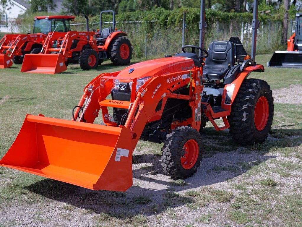Kubota LX2620 Equipment Image0