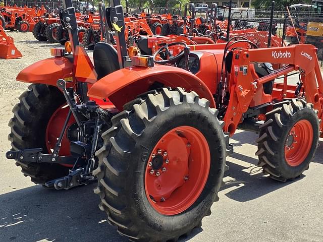 Image of Kubota M5660SUHD equipment image 2