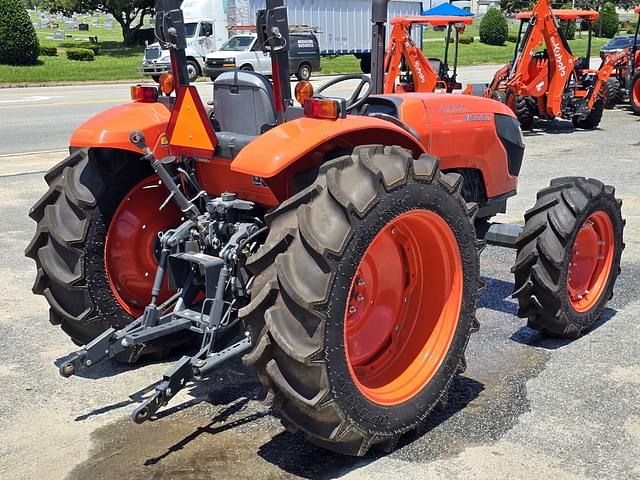 Image of Kubota M6060 equipment image 2