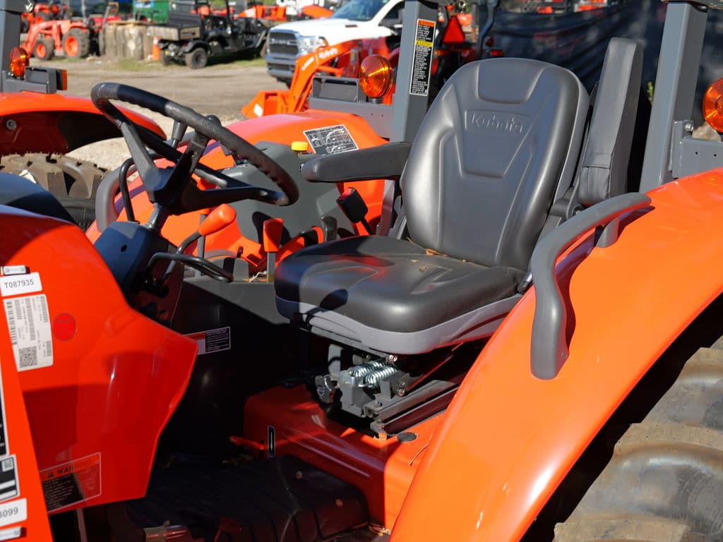 Image of Kubota M6060 Image 1