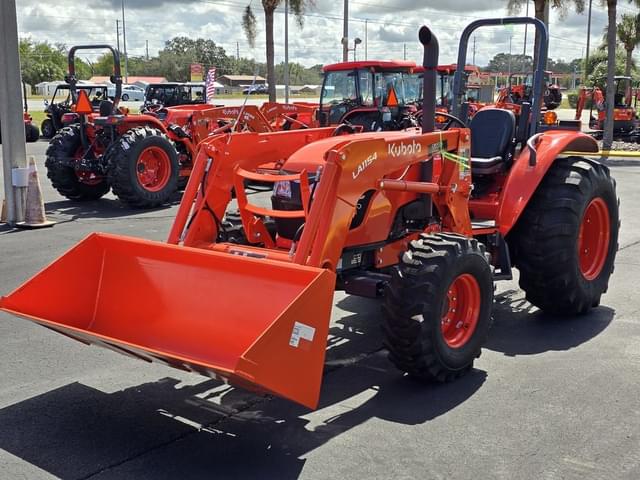 Image of Kubota M7060 equipment image 3
