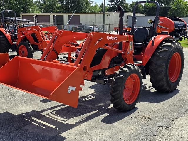 Image of Kubota M7060 equipment image 1