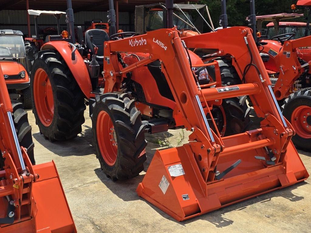 Image of Kubota M7060 Image 0