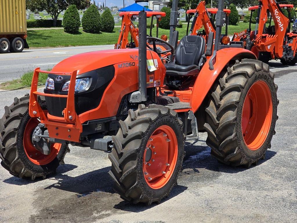 Image of Kubota M7060 Primary image