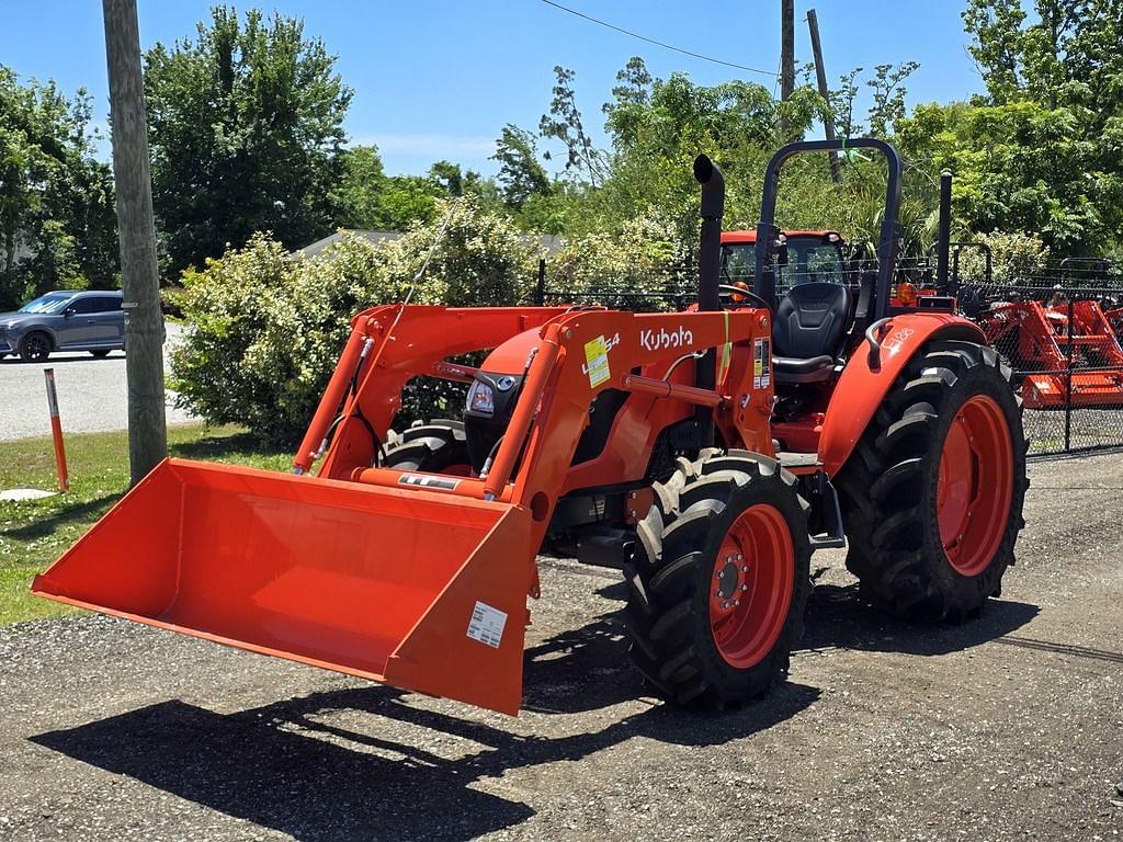 Image of Kubota M7060 Primary image
