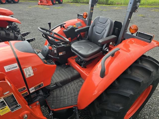 Image of Kubota M7060 equipment image 1