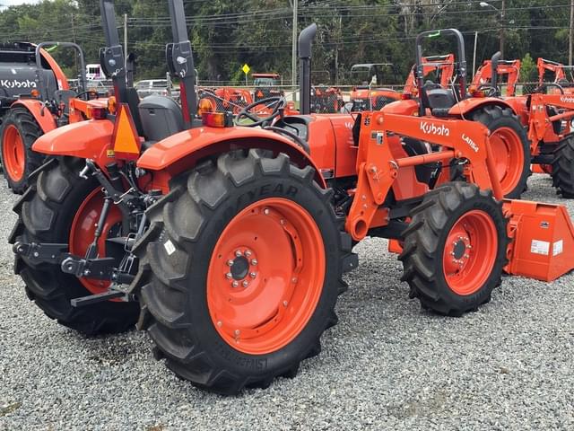 Image of Kubota M7060 equipment image 2
