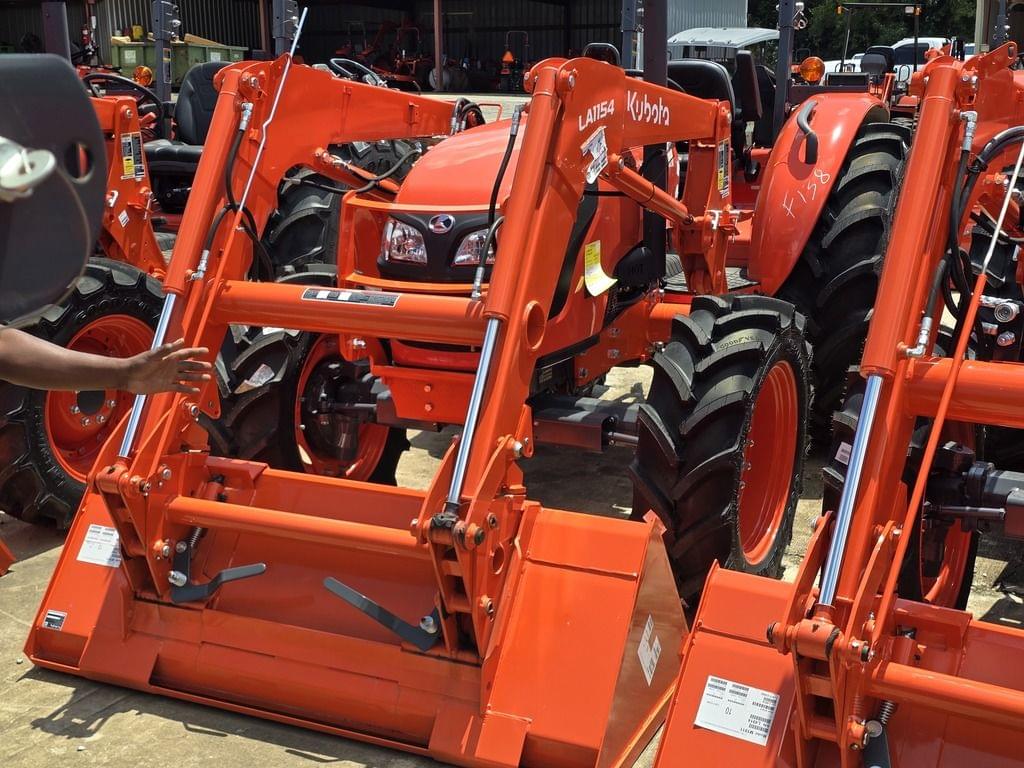 Image of Kubota M7060 Image 1