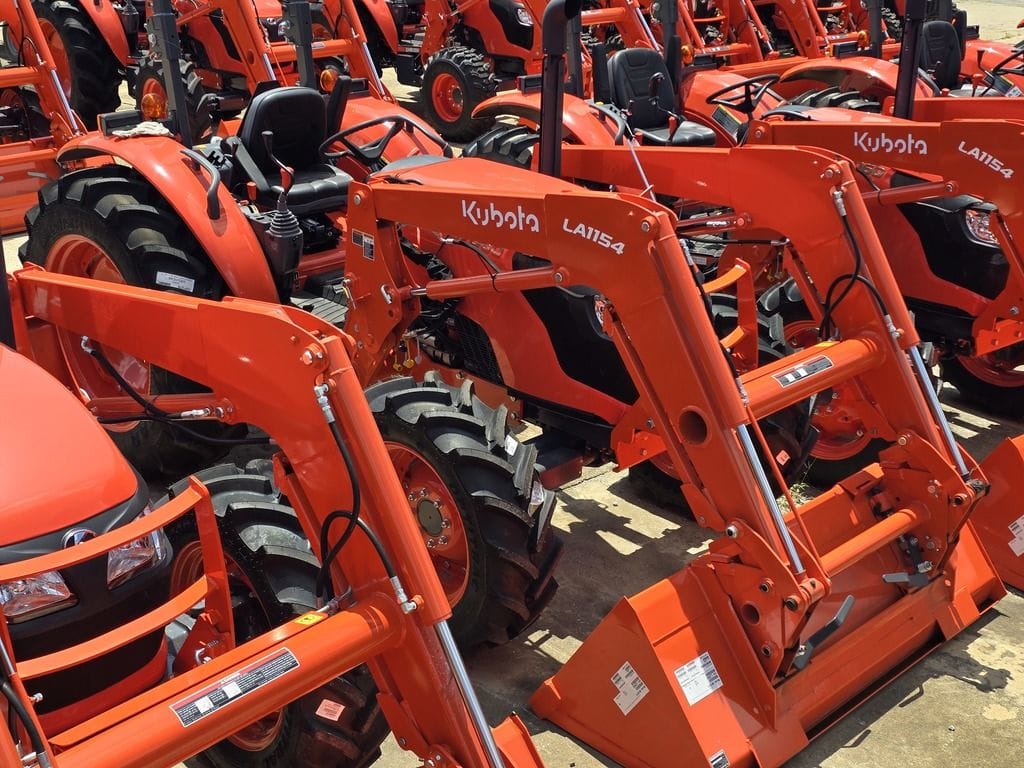 2024 Kubota M7060 Equipment Image0