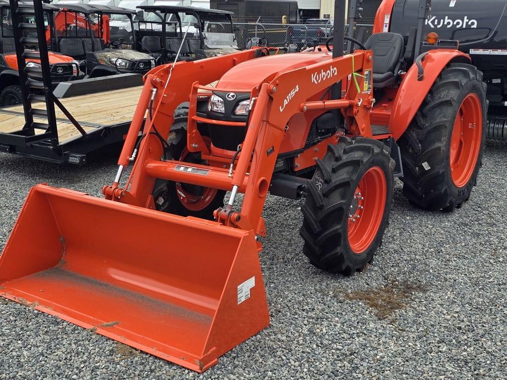 Image of Kubota M7060 Primary image