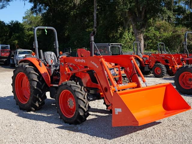 Image of Kubota M7060 equipment image 1